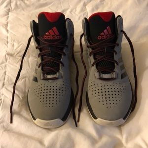 Boys adidas high top basketball shoes!!